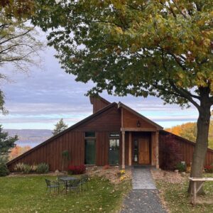 Silver Thread Vineyard Tasting Room in the Fall