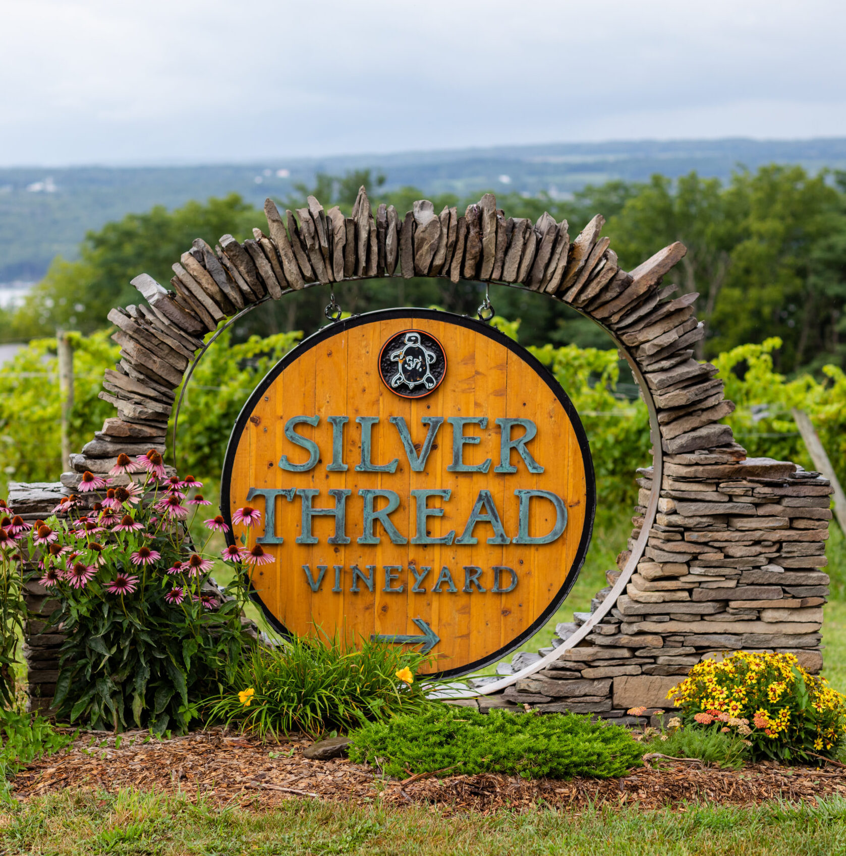 Silver Thread Vineyard Sign