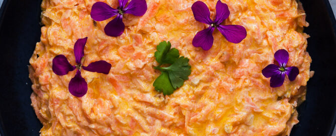 Carrot Salad with Yogurt